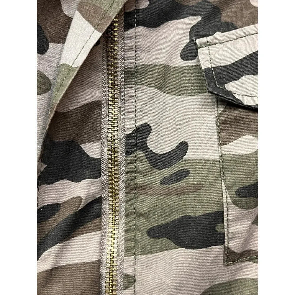 Angel Kiss Camo Utility Vest Womens medium Green‎ Full zip Pockets